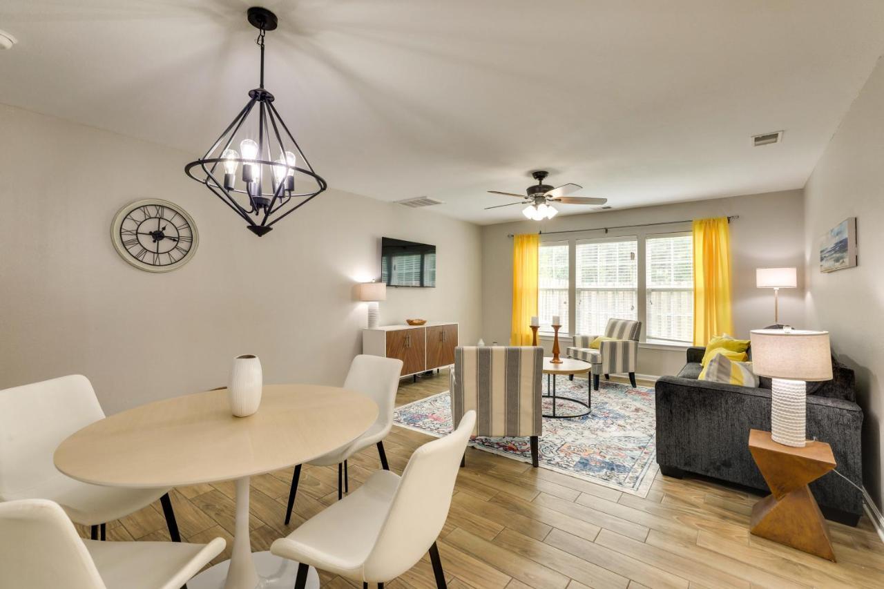 Charming North Charleston Townhome - Pets Welcome! エクステリア 写真
