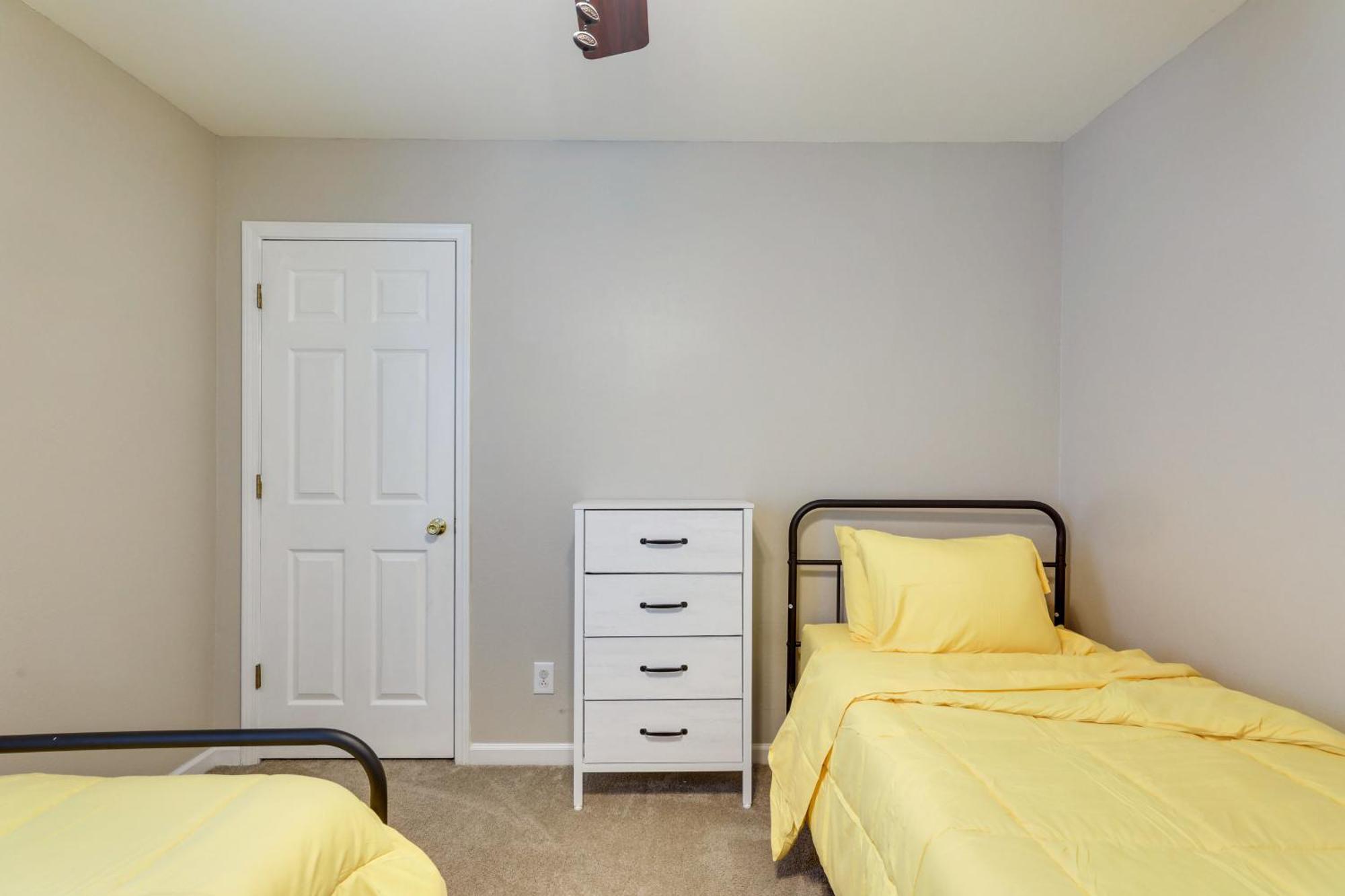 Charming North Charleston Townhome - Pets Welcome! エクステリア 写真