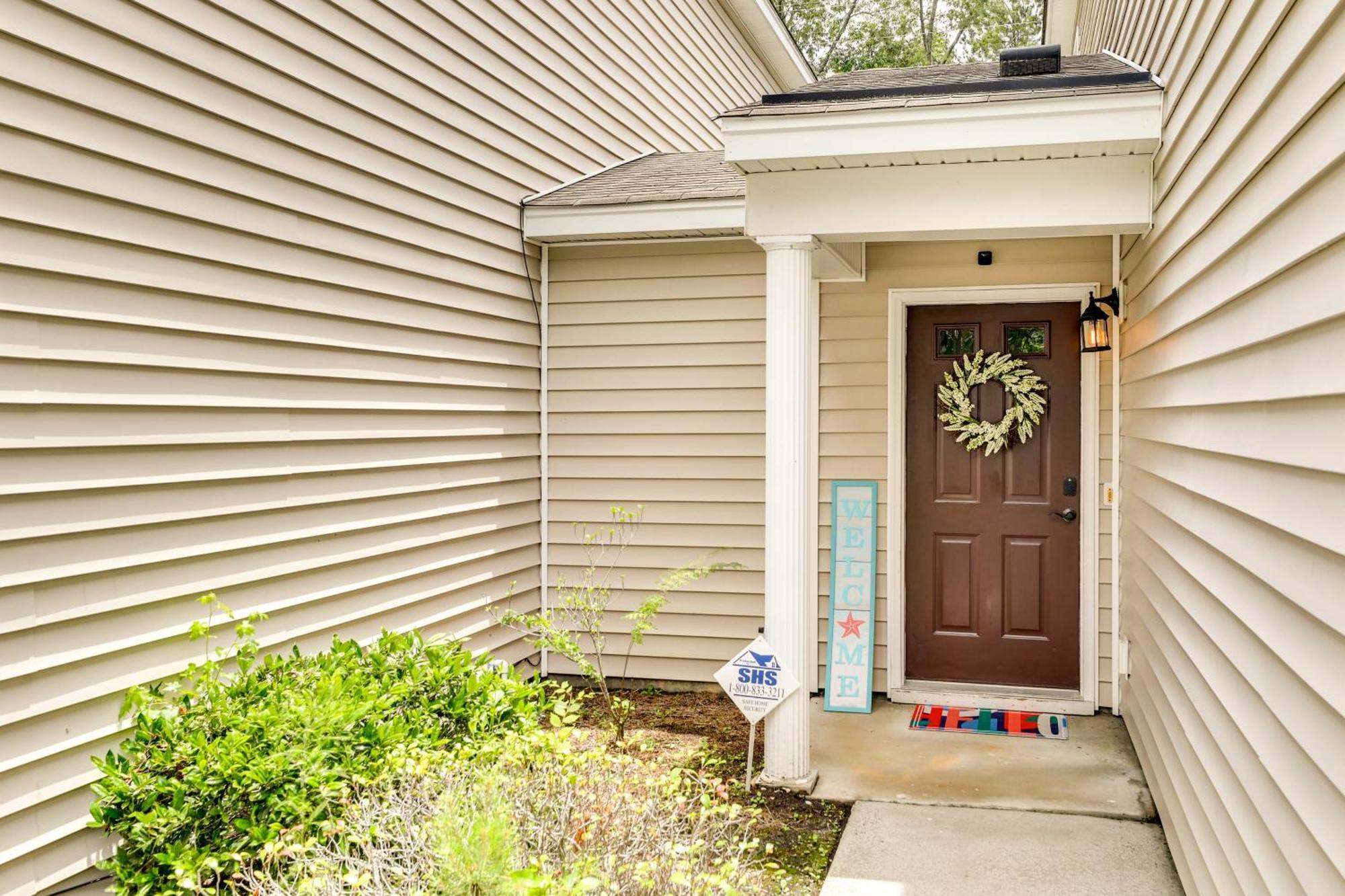 Charming North Charleston Townhome - Pets Welcome! エクステリア 写真